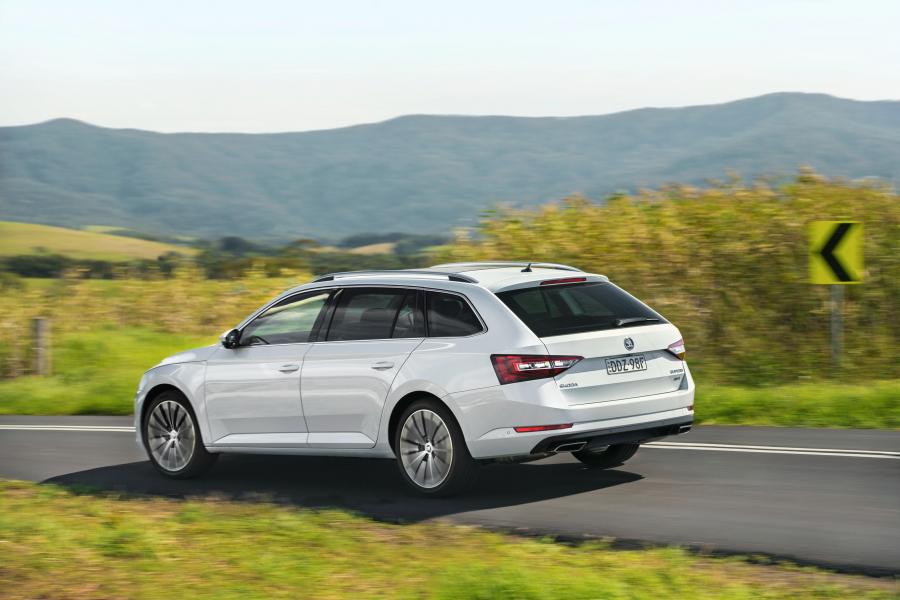  Skoda Superb Wagon 4x4 2016 года  (AU) (фото 13 из 26)